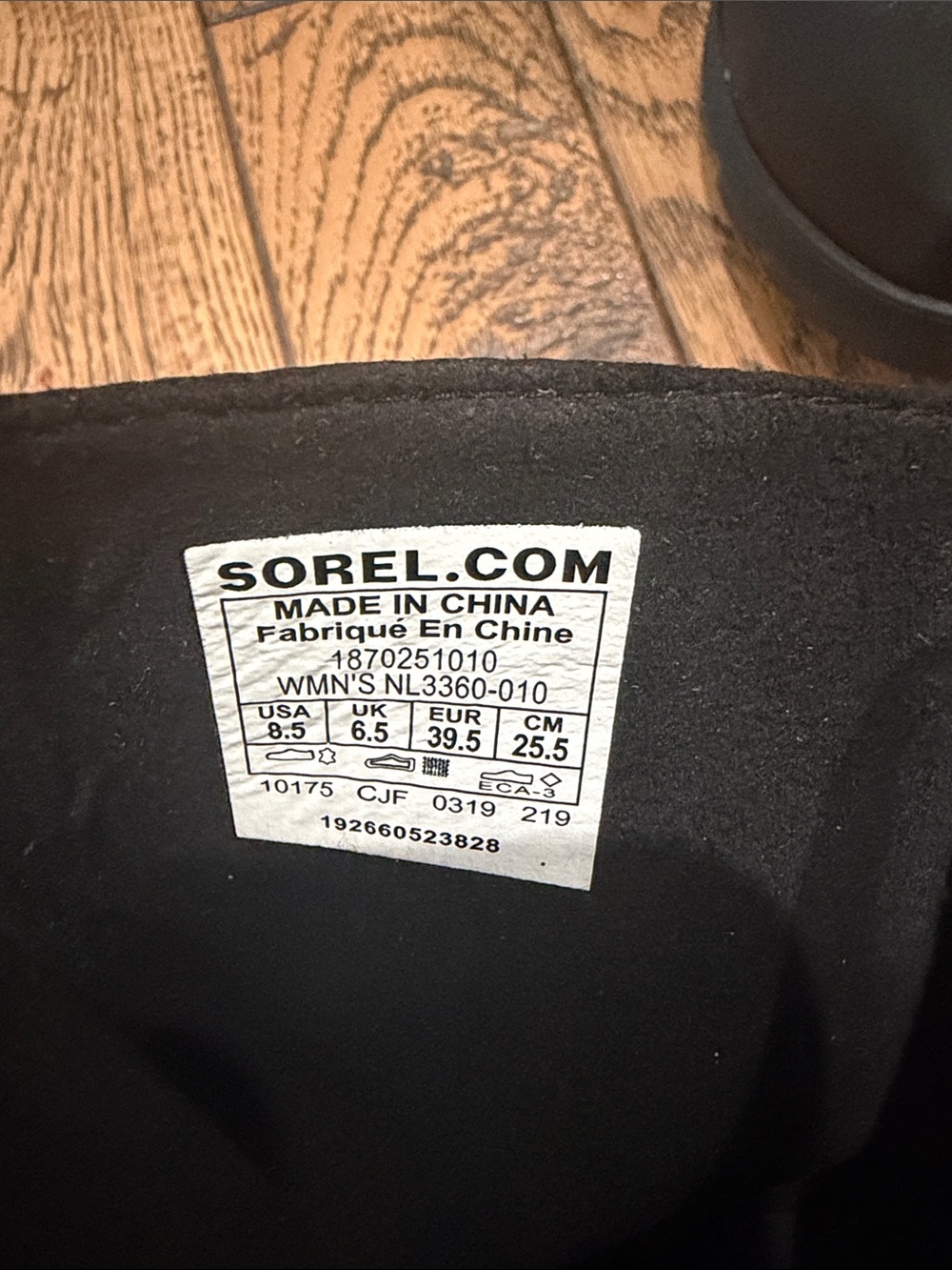 Sorel Joan of Artic Wedge II Black Leather Ankle Booties with Buckle Straps 8.5 - Picture 2 of 10